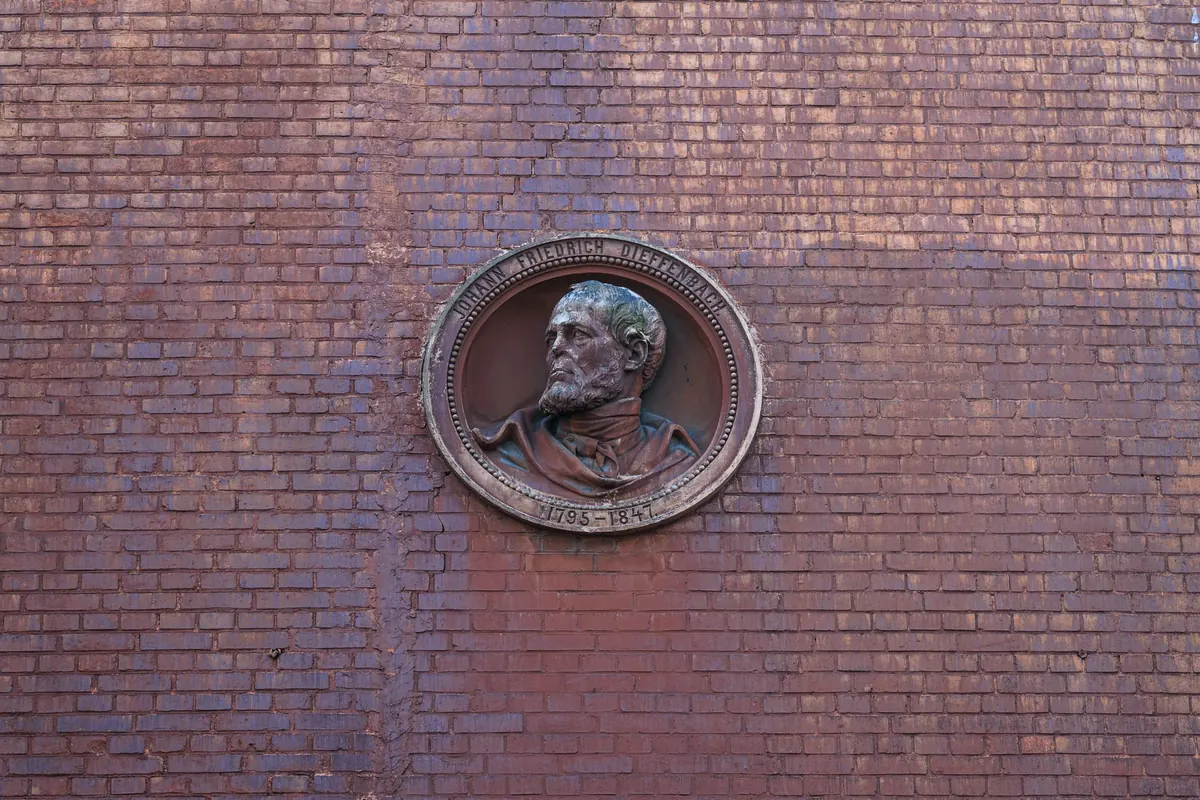 Explainer: How Blue Plaques Work and Why They Mark Interesting Places