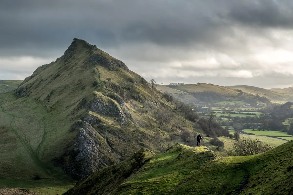 Review: A Car-Free Day Out in the Peak District Using Buses and Trains